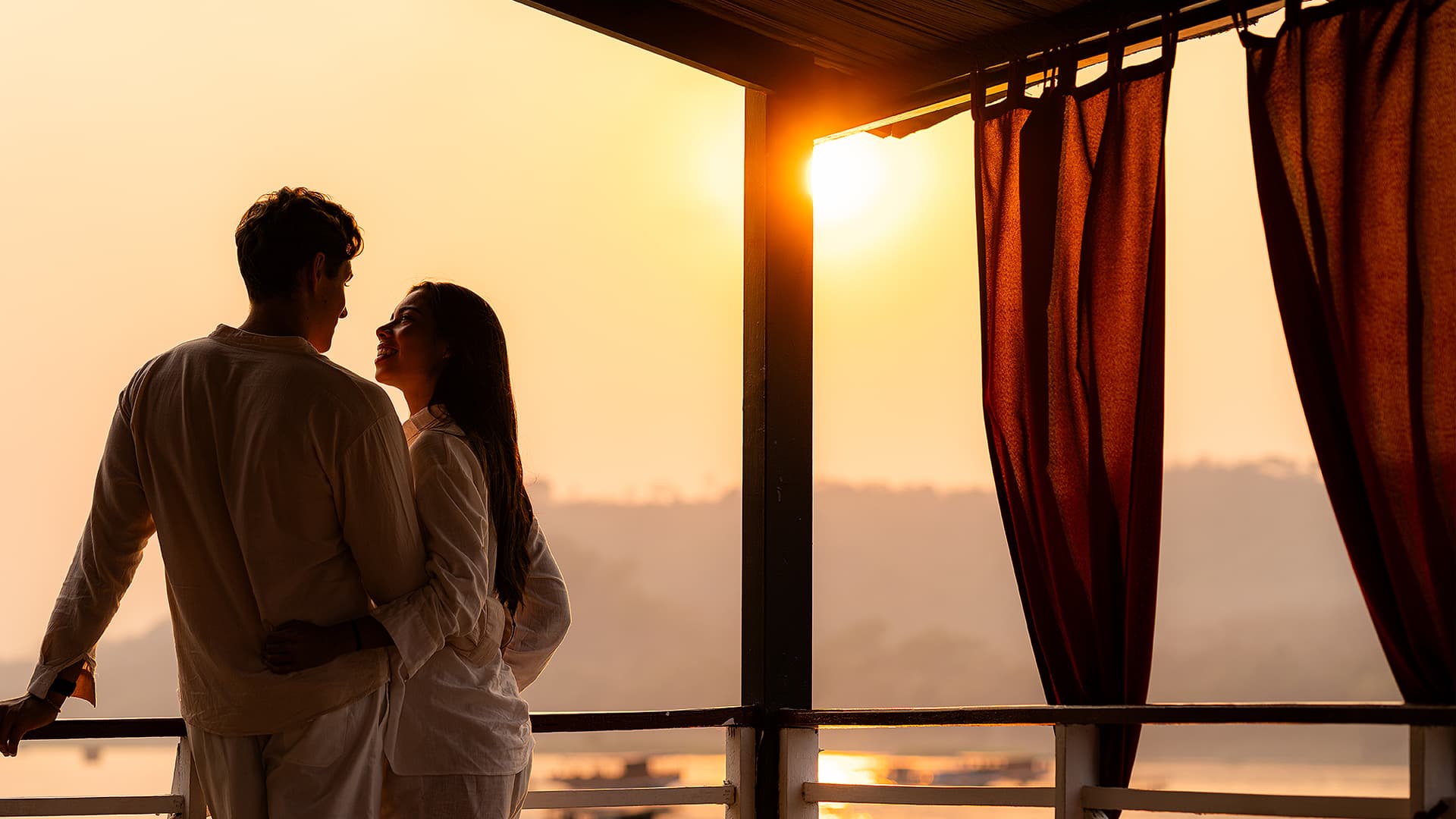 honeymoon couple 3