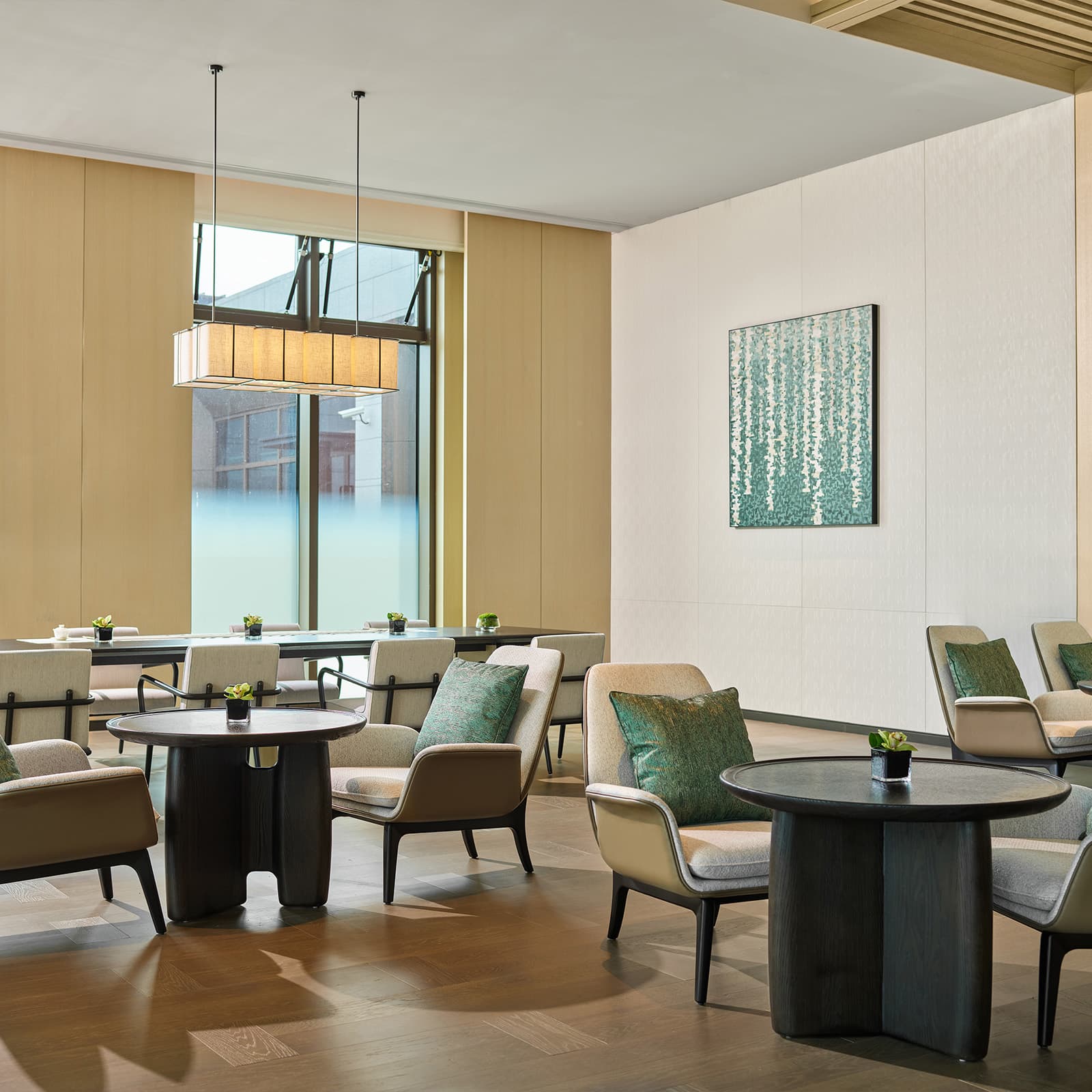 Lobby Lounge-Thumbnail.jpg