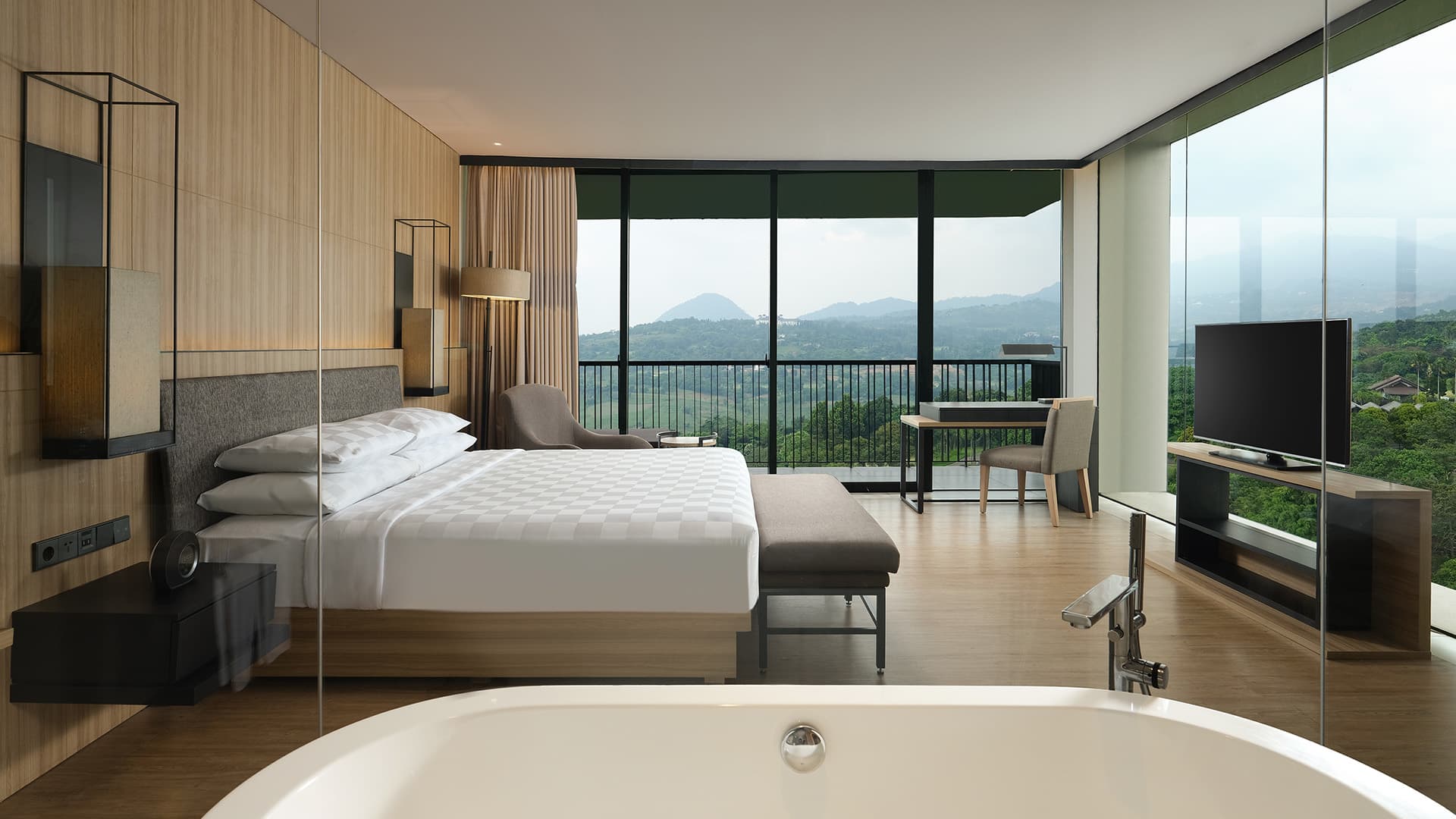 SIGNATURE-MOUNTAIN VIEW
