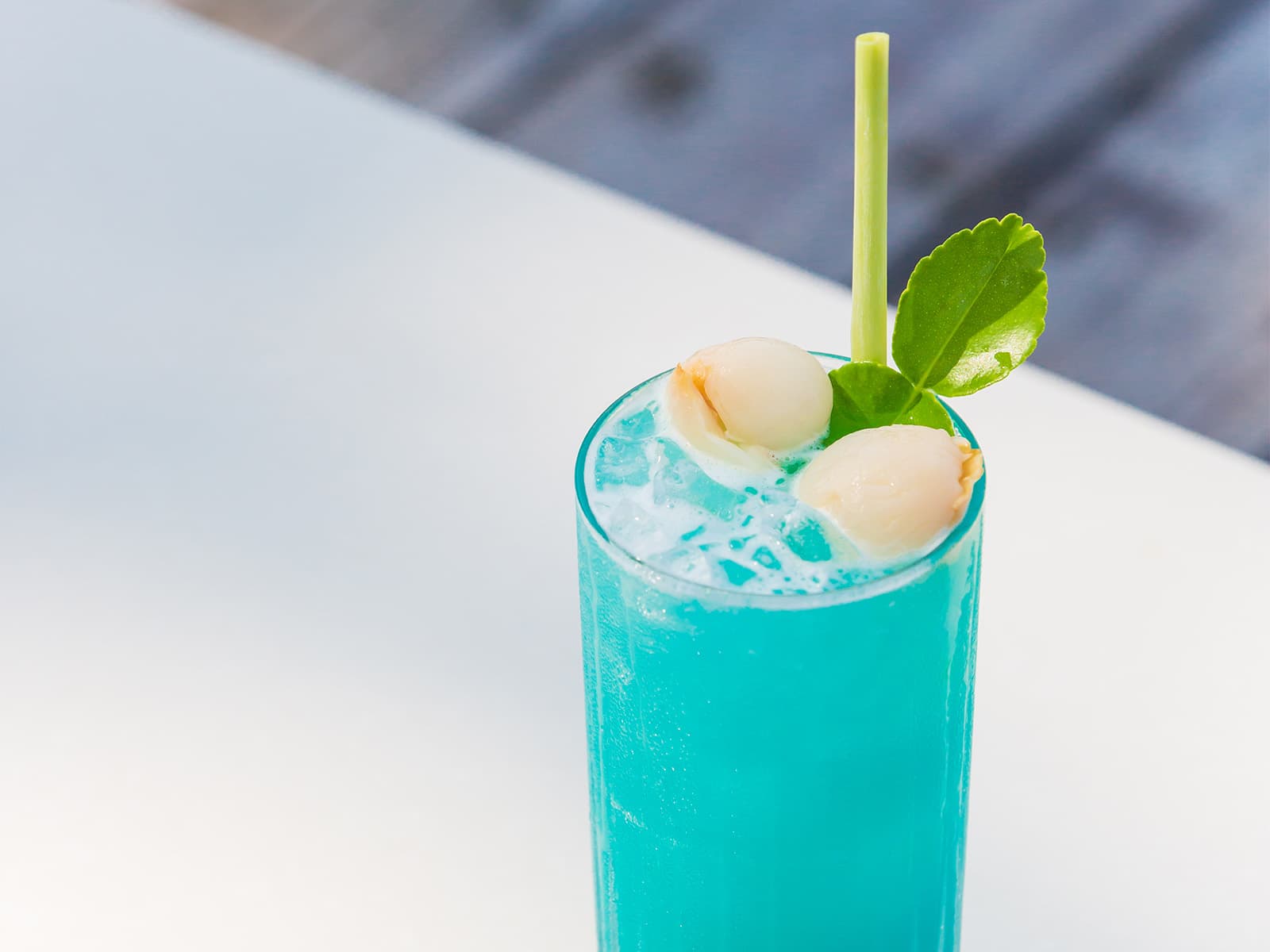 garrya-tongsai-bay-samui-po-lad-beach-bar-image3.jpg